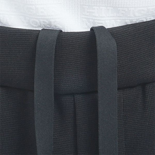 トミーヒルフィガー　パンツ