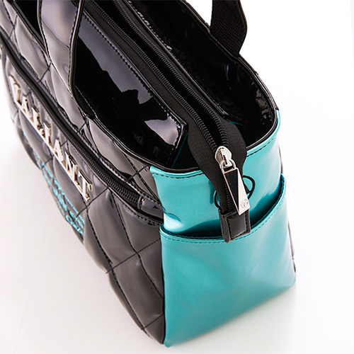 バリアント　ラウンドポーチ